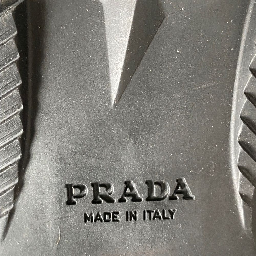 Prada Women's Brixxen Suede & Nylon Italy Made Sz 36.5 Designer Chic - Picture 6 of 16